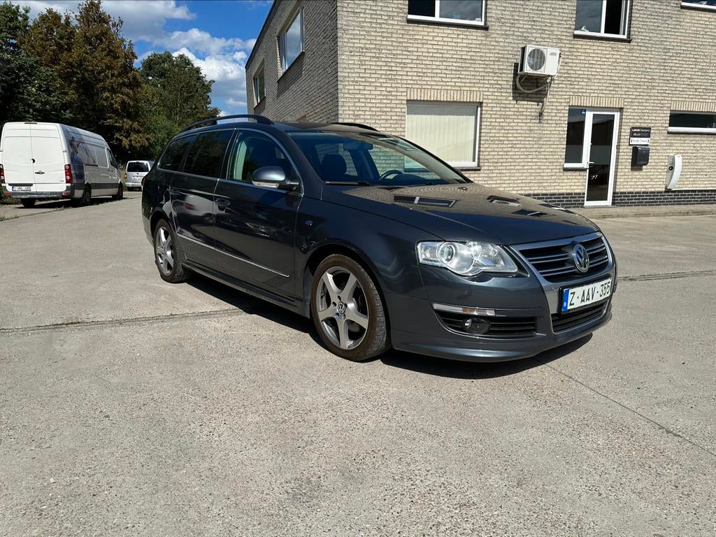 VW PASSAT 1.4TFSI R’LINE NIEUWE STAAT VAN 2011EURO5 AIRCO, Auto's, Euro 5, USB, Zwart, Bedrijf