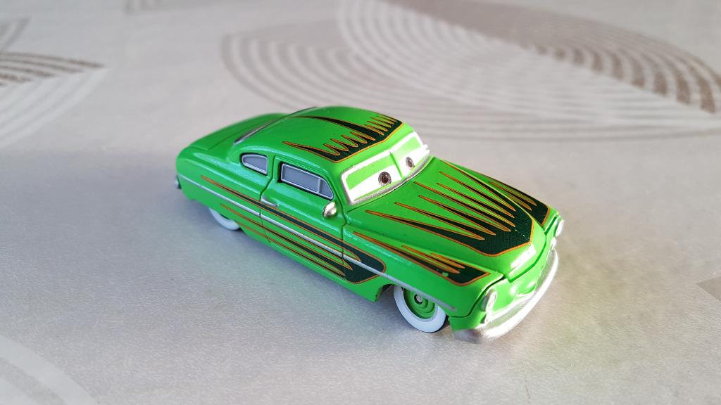 Disney Pixar Cars "Edwin Kranks" auto, Kinderen en Baby's, Speelgoed |Speelgoedvoertuigen, Ophalen of Verzenden, Zo goed als nieuw