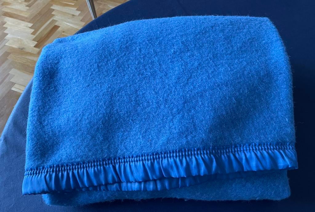 Couverture demi- housse pure laine 90 cm de large, Une personne, Enlèvement, Utilisé, Couverture ou Couette