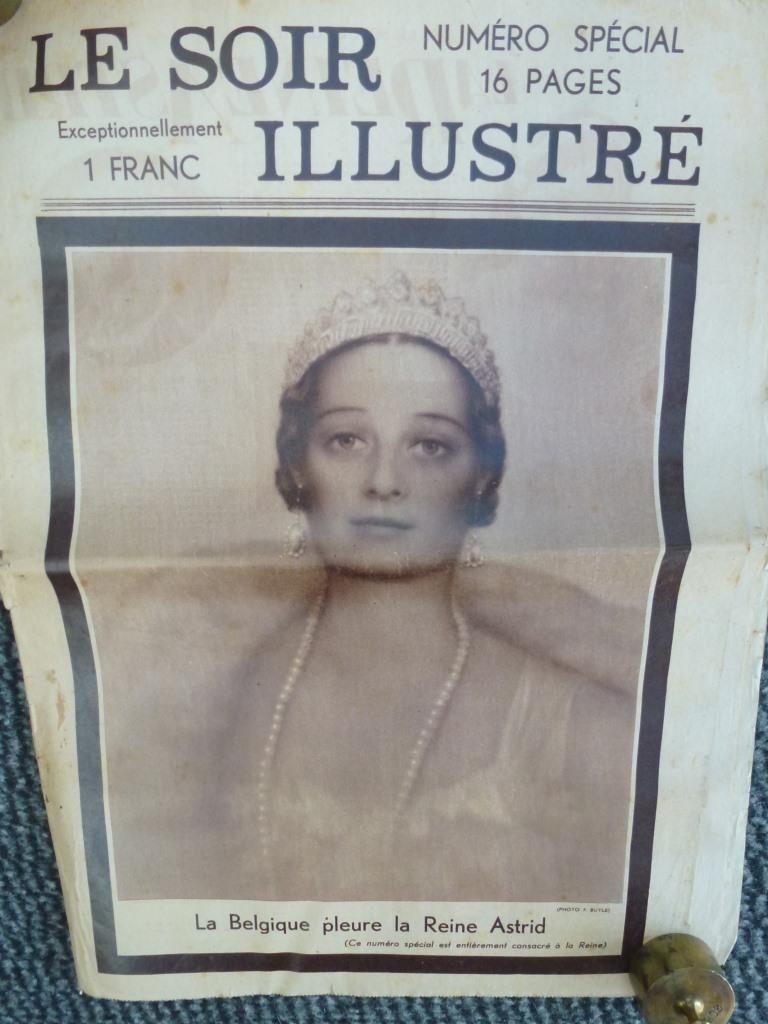 oude krant Le Soir Illustré La Belgique pleure  Astrid, Ophalen of Verzenden, Gebruikt, Overige typen