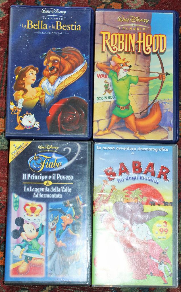 WALT DISNEY - lot de 4 cassettes VHS version Italienne, Enlèvement ou Envoi, Dessin animé, Tous les âges, Utilisé