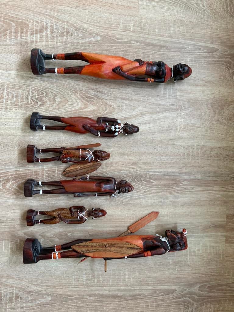 Maasai warrior and woman figurines., Antiek en Kunst, Ophalen of Verzenden