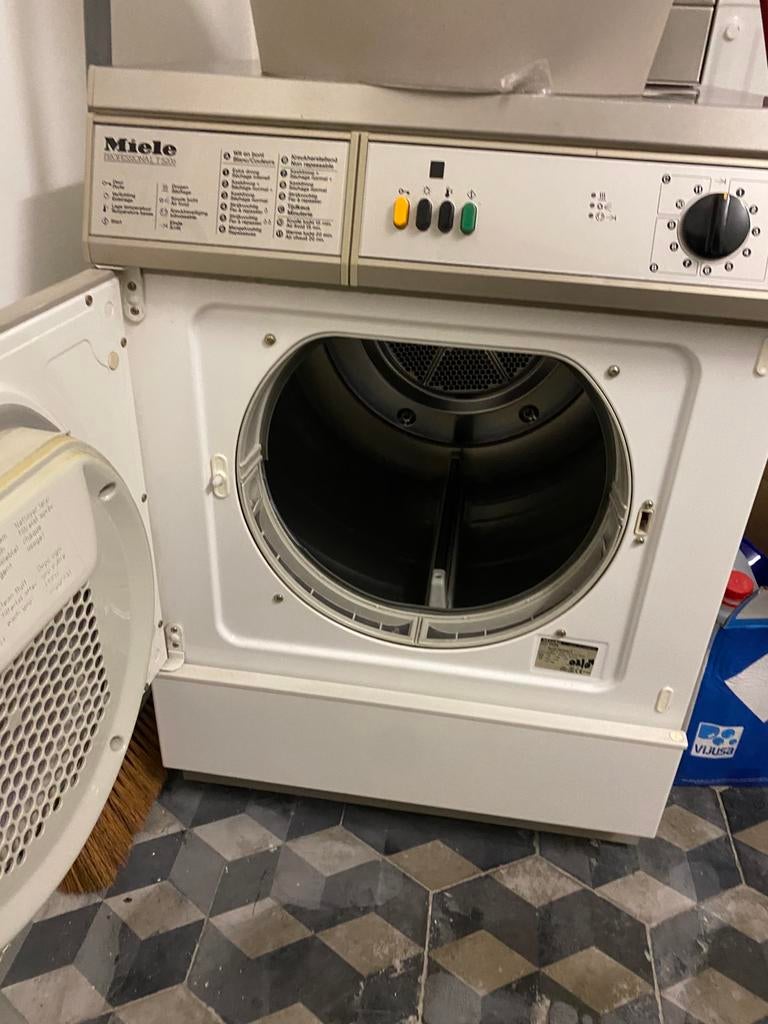 Sèche‑linge professionnel Miele avec monnayeur, Electroménager, Sèche-linge, Enlèvement, Comme neuf