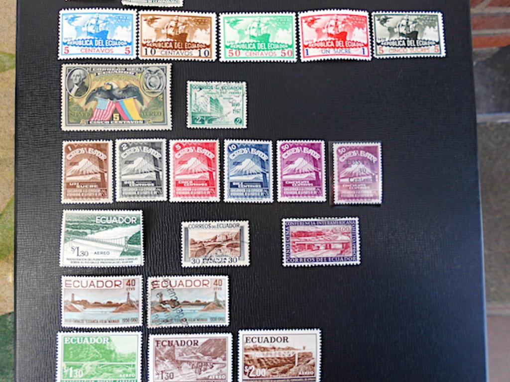 Ecuador : lot 25 postzegels (periode 1894-1960), Ophalen of Verzenden