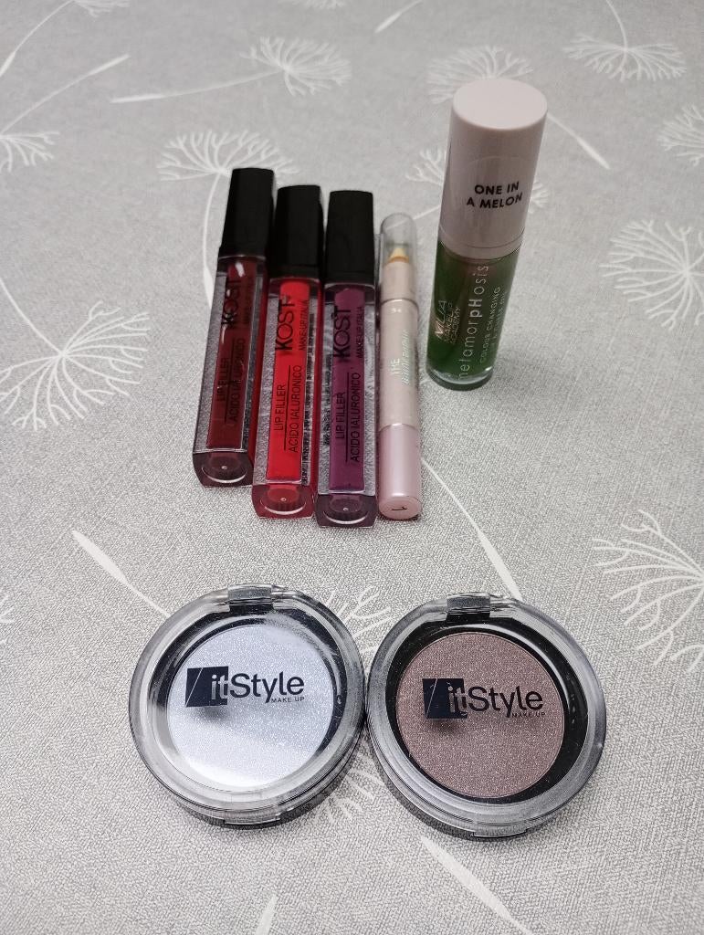 Lot maquillage yeux lèvres neuf, Ophalen of Verzenden, Overige kleuren, Gehele gezicht, Make-up