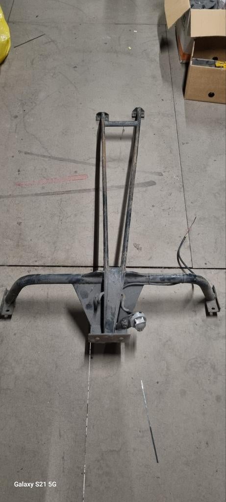 Attache remorque pour Chevrolet Corvair, Enlèvement
