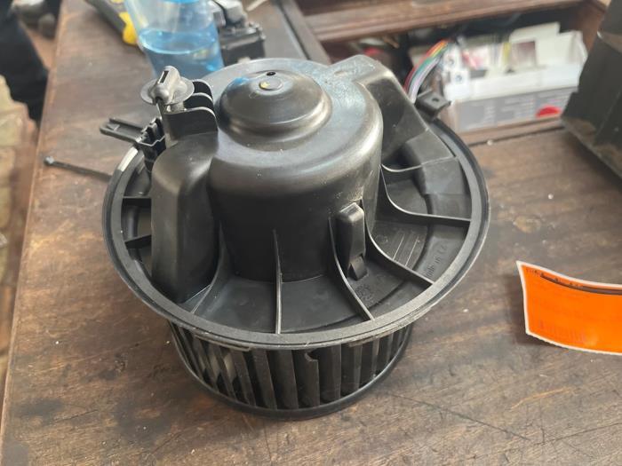 Moteur de ventilation chauffage d'un Volkswagen Caddy, Autos : Pièces & Accessoires, Enlèvement ou Envoi, 3 mois de garantie, Utilisé
