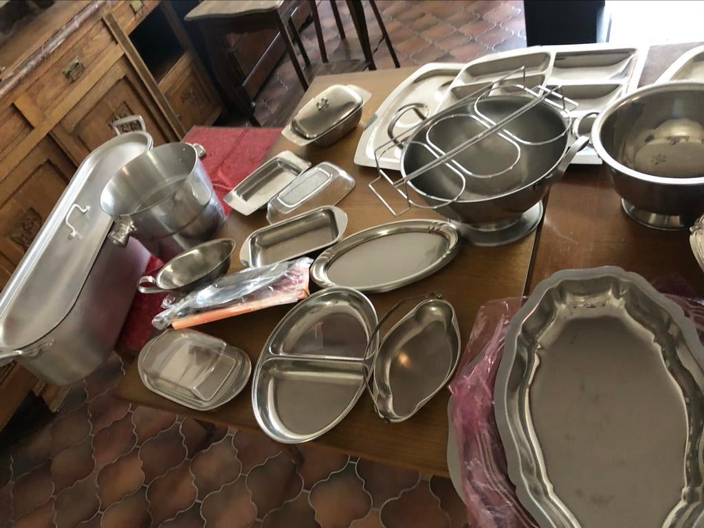 Plateaux et vaisselle inox, Maison & Meubles, Accessoires pour la Maison | Plateaux, Enlèvement, Comme neuf
