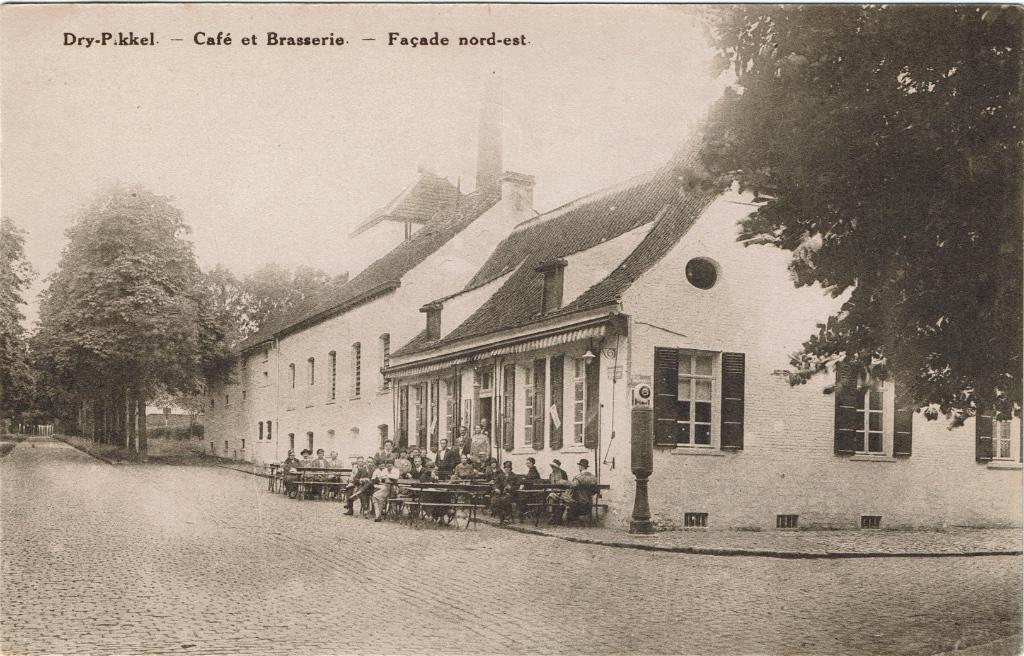 Carte postale ancienne Strombeek Café Brasserie Dry-Pikkel, Envoi, Non affranchie, Brabant Flamand