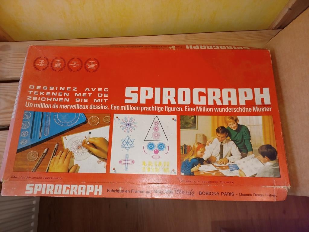Spirograph set, Enlèvement