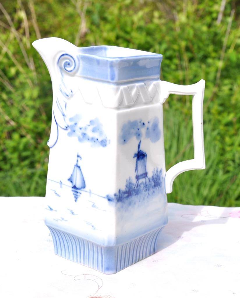 pichet en porcelaine carré decor style delft, Enlèvement ou Envoi