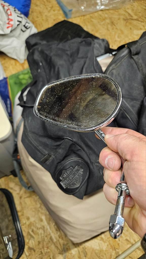 Paire reteoviseur harley