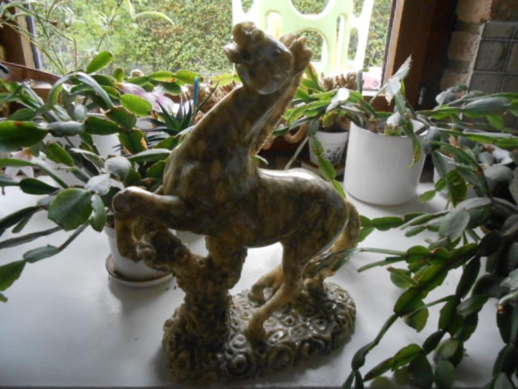 cheval montant en pierre marbrée ou résine 2,5 kg, Enlèvement ou Envoi, Comme neuf, Animal