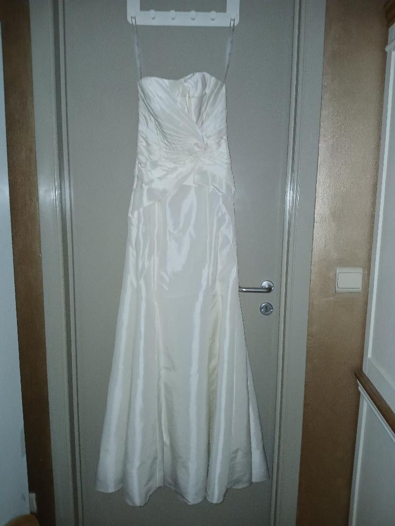 Robe de mariée 25€, Vêtements | Femmes, Miss France, Taille 36 (S), Comme neuf, Enlèvement