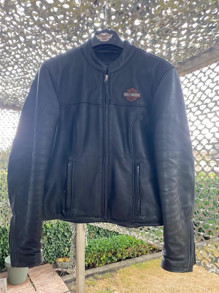 Zwarte vest Harley Davidson M, Motoren, Ophalen, Harley-Davidson, Jas | leer, Dames