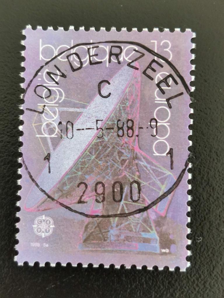 Belgie 1988 - Europa CEPT - paraboolantenne, Postzegels en Munten, Postzegels | Europa | België, Ophalen of Verzenden, Gestempeld