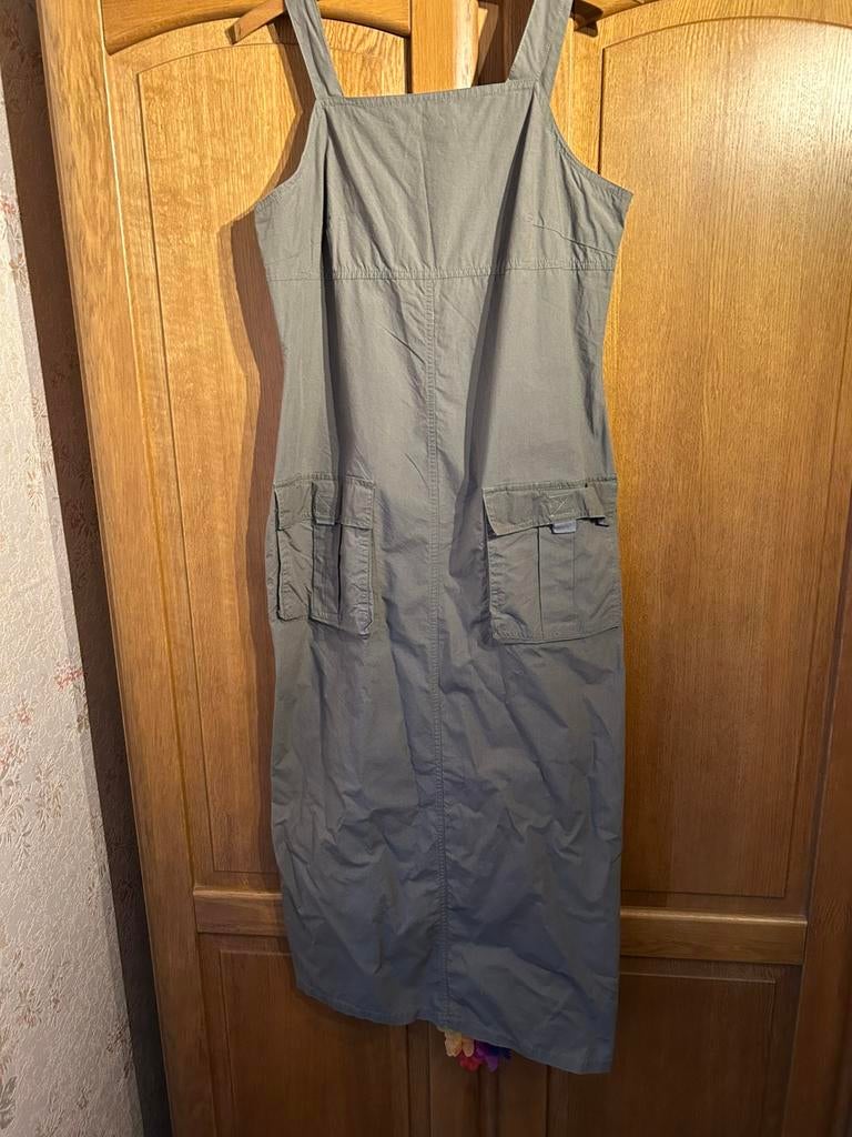 Dames groene lange kleedje, Ophalen, Zo goed als nieuw, Canda, Onder de knie