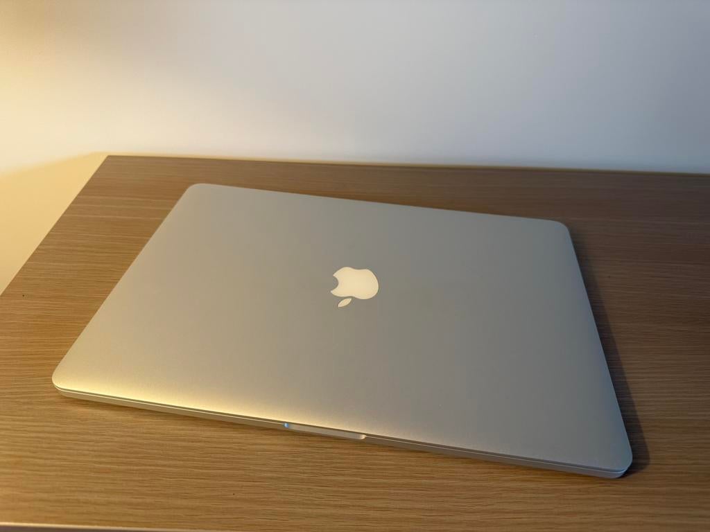 Macbook Pro 15 inch, Ophalen, Azerty, Gebruikt