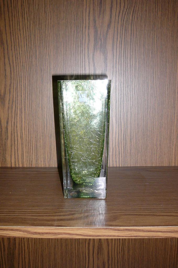 Groen vaasje  ART  LIVING   (m)  (doos 8), Huis en Inrichting, Ophalen of Verzenden, Groen