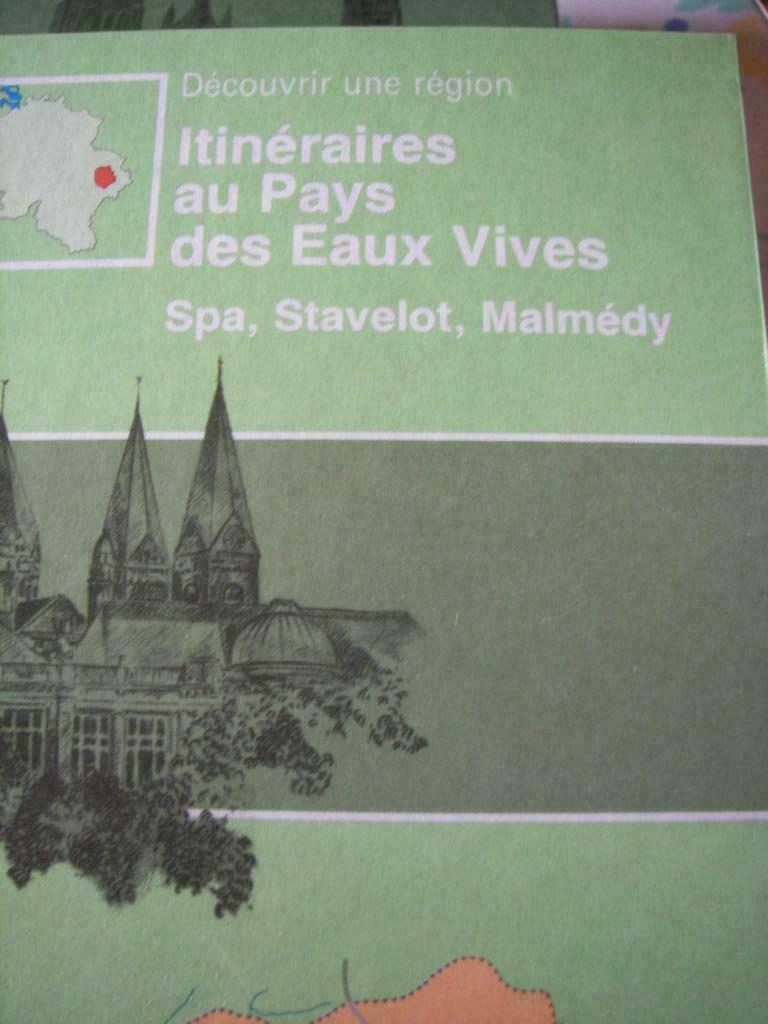 Livre Artis Historia - Itinéraires au pays des Eaux Vives, Enlèvement, Comme neuf