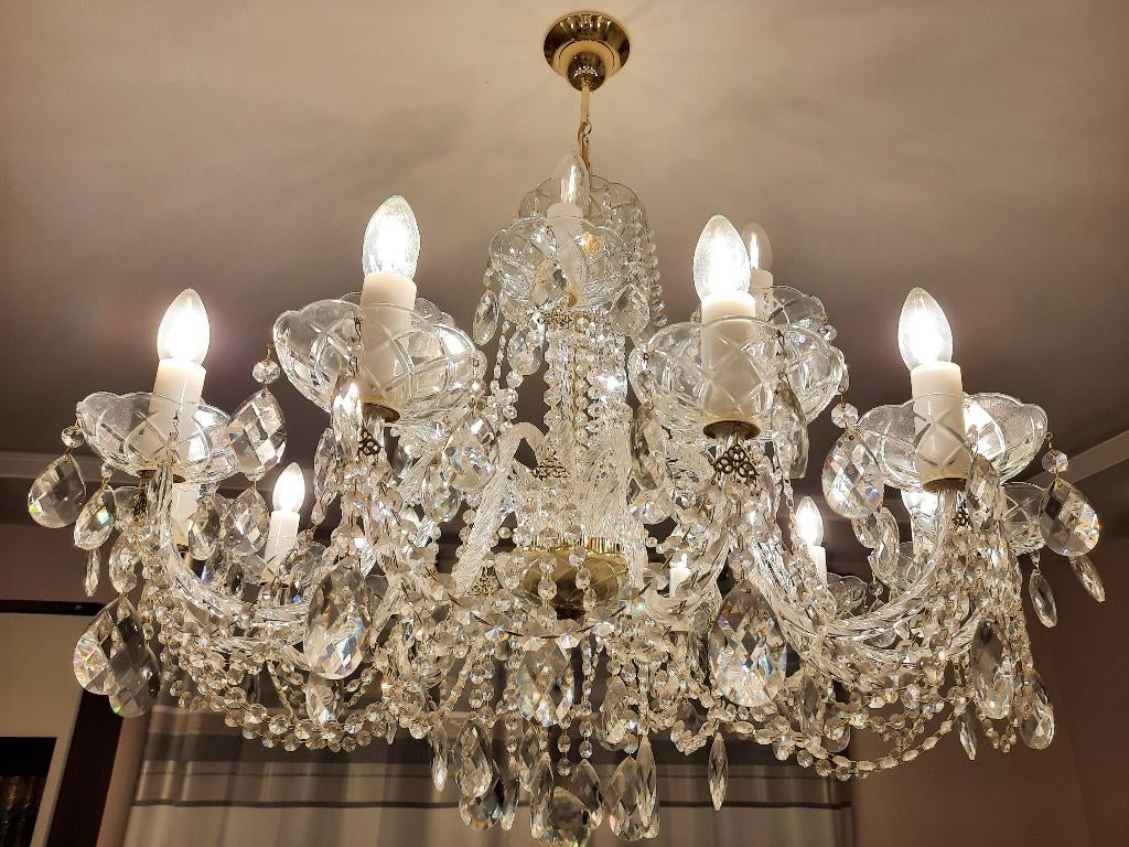 Lustre en cristal Bohême, Ophalen