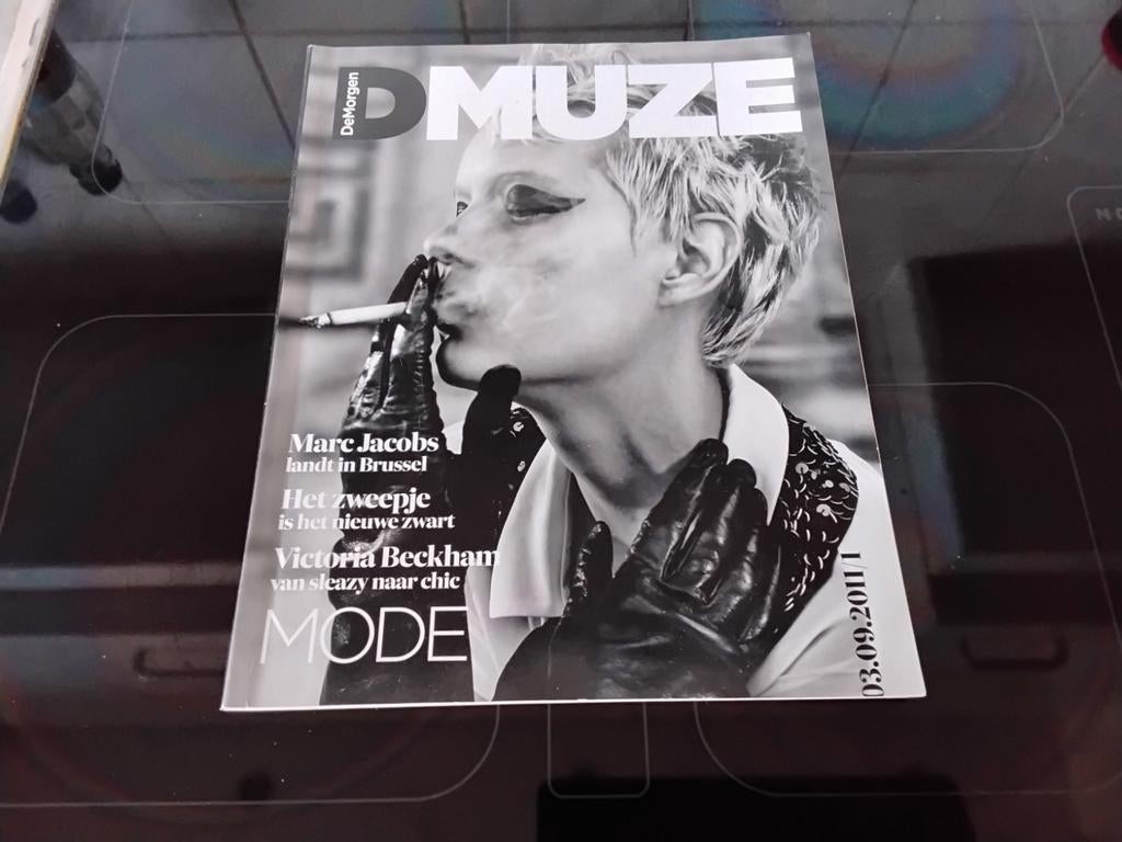 magazine Dmuze/De Morgen 2011, Verzamelen, Ophalen of Verzenden