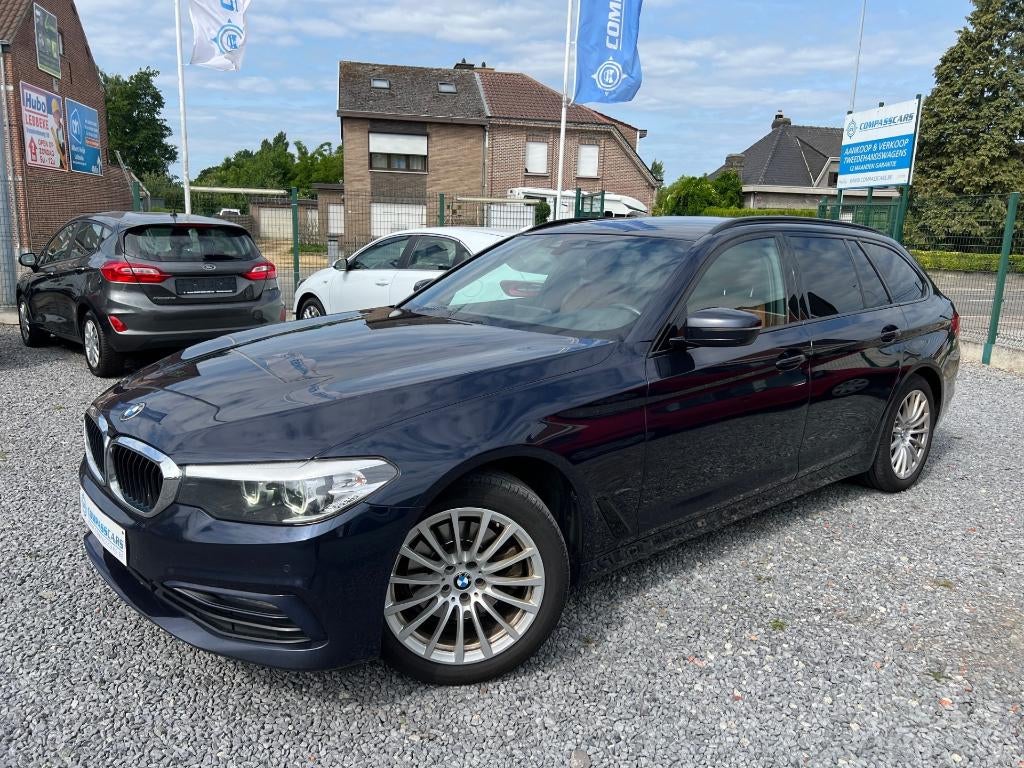 BMW 520dA Touring, 2020, SportLine, 190pk, Leder, Navi, Auto's, BMW, Automaat, 1995 cc, Euro 6, Blauw