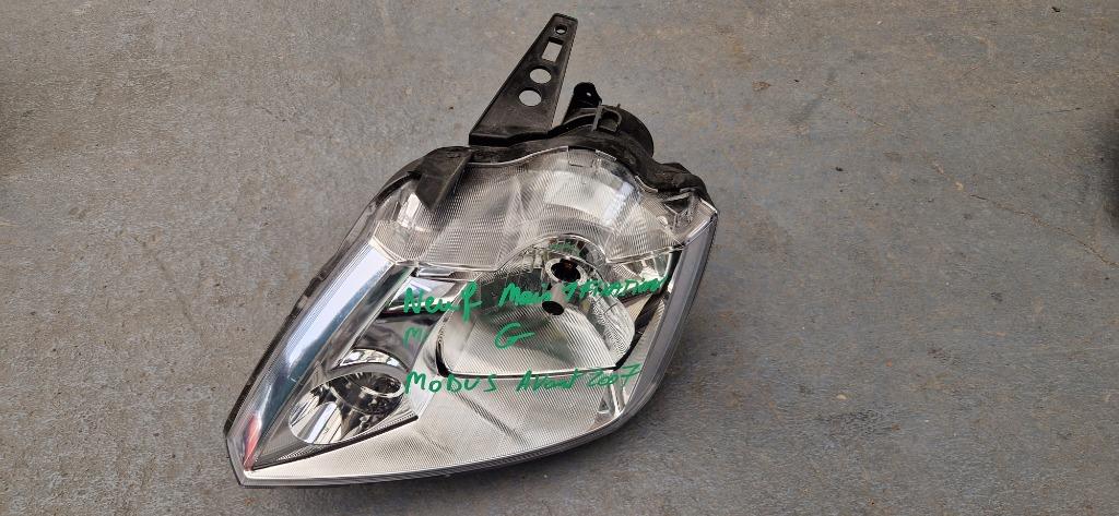 PHARE GAUCHE RENAULT MODUS 2005 cote conducteur OPTIQUE FEU, Autos : Pièces & Accessoires, Éclairage, Renault, Enlèvement ou Envoi