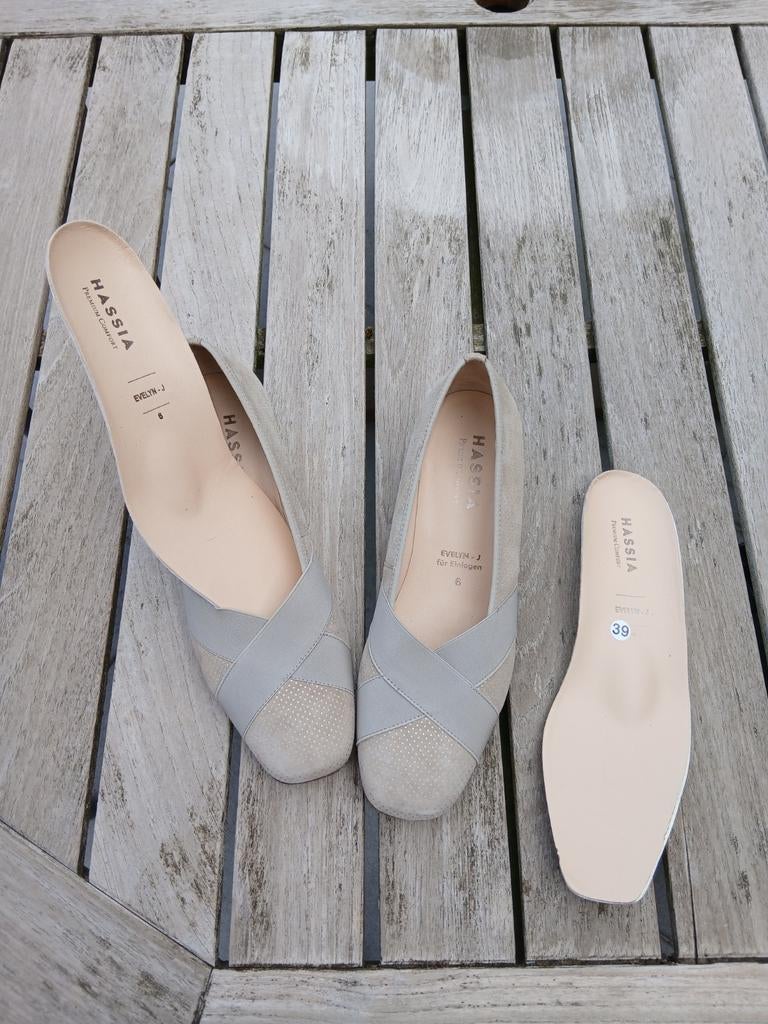 39,5 (6 J breedte) geschikt steunzolen, Hassia, Pumps, Beige, Ophalen of Verzenden