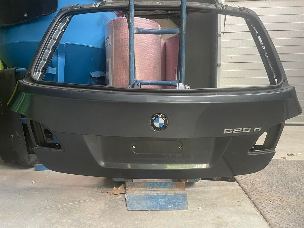 couleur d couvercle d coffre et du hayon de la BMW E61 : A68, Autos : Pièces & Accessoires, Enlèvement, BMW, Haillon arrière
