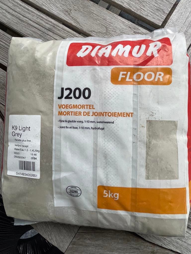 Voegmiddel voor vloer, Doe-het-zelf en Bouw, Ophalen, Zo goed als nieuw