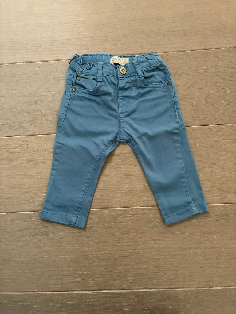 Blauw Jeans Broekje van Zara (Maat 74 /6- 9 maand), Enfants & Bébés, Vêtements de bébé | Taille 74, Pantalon, Garçon, Enlèvement ou Envoi