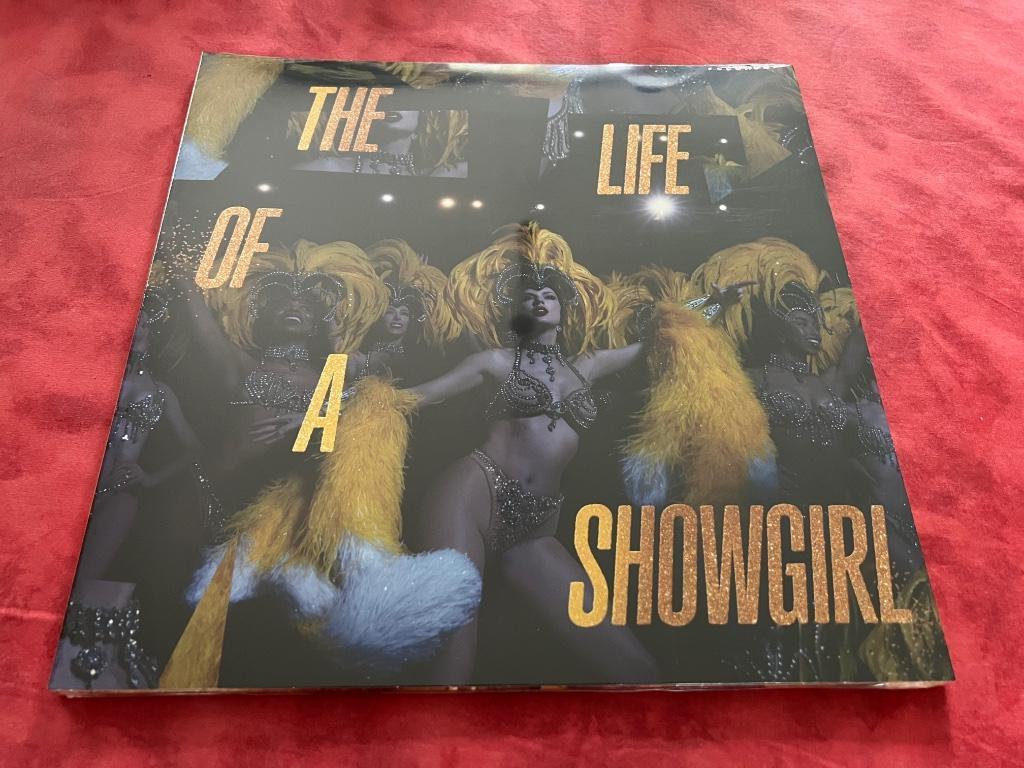 TAYLOR SWIFT - Life Of A Showgirl Show Business Bouquet Gold, Enlèvement, Neuf, dans son emballage
