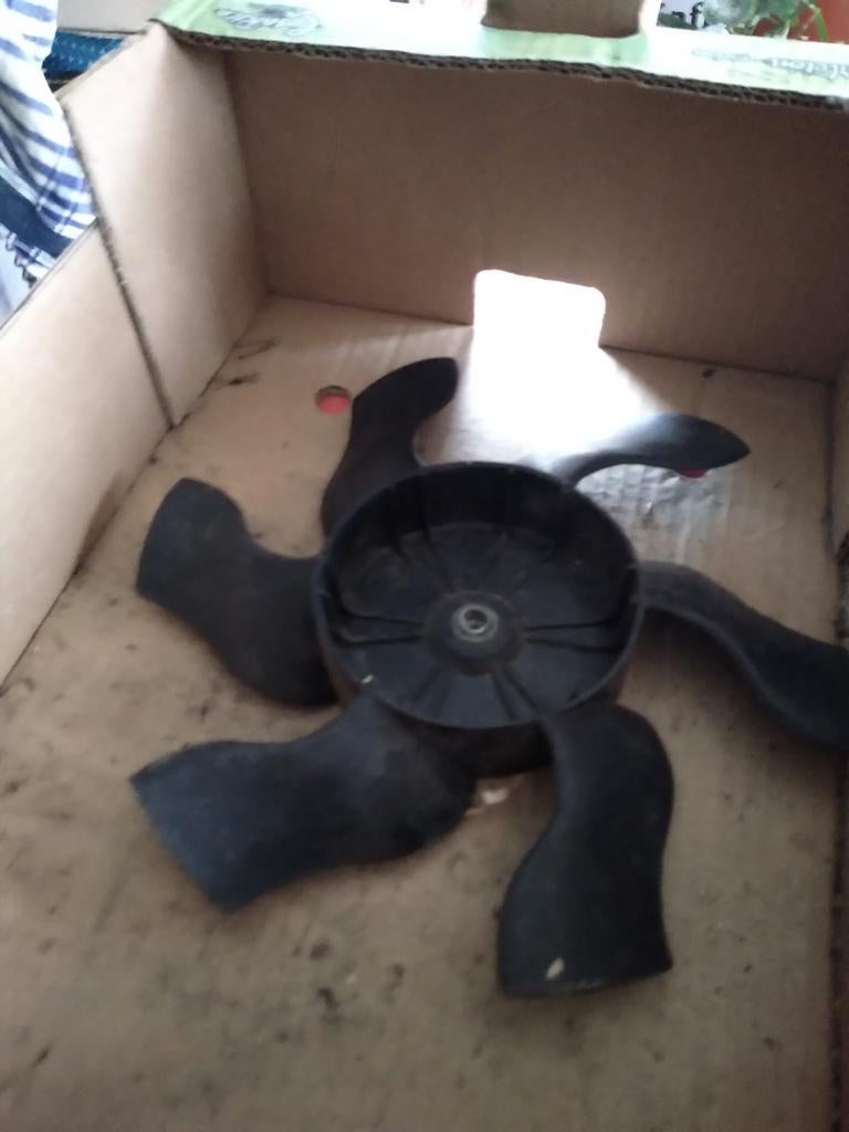 Koelventilator shroef Citroën c15, Auto-onderdelen, Klein materiaal, Citroën, Ophalen of Verzenden