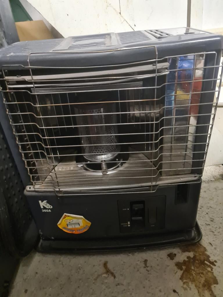 Petroleum kachel Kero 360 A, Ophalen, Gebruikt, 800 watt of meer, Kachel