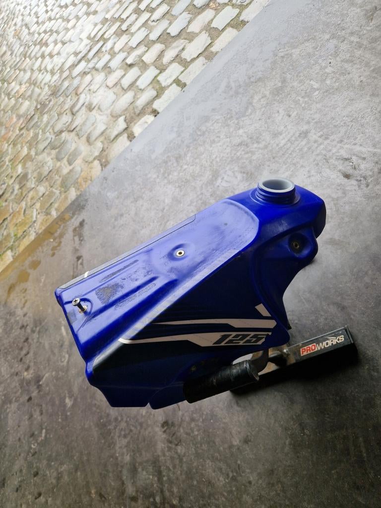 Originele benzinetank yamaha yz125 yz250, Motoren, Onderdelen | Yamaha, Ophalen of Verzenden