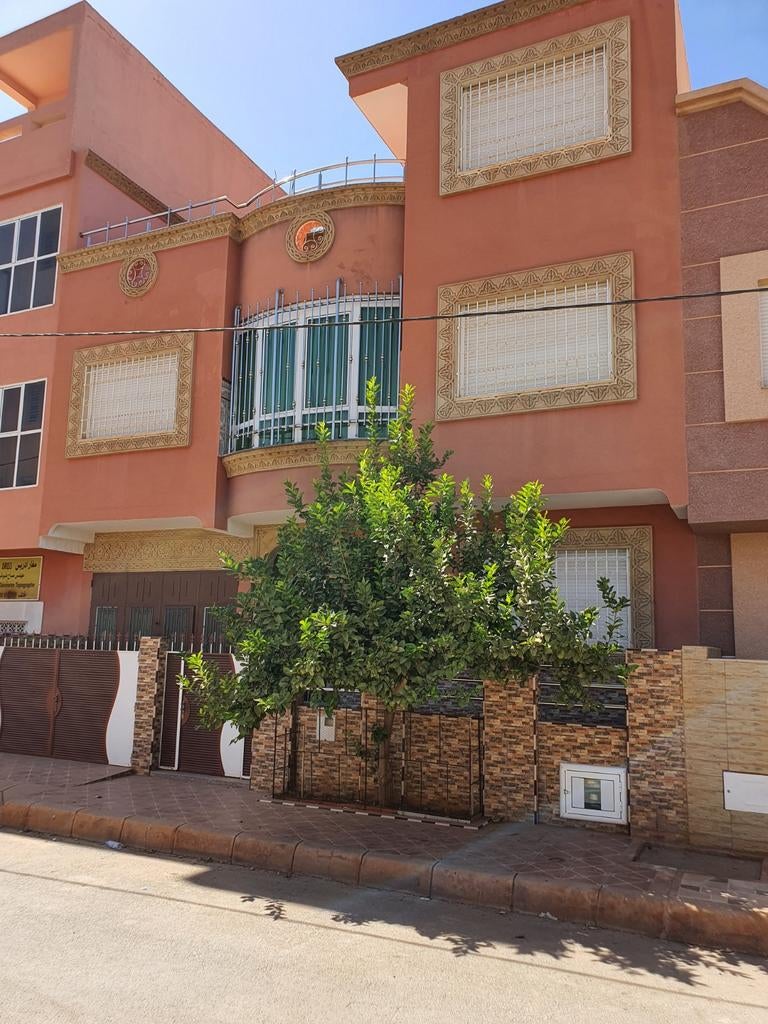 Huis te koop in Berkane Marokko op een toplocatie met kelder, Berkane