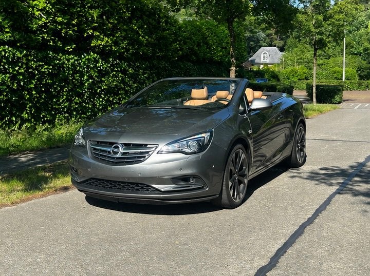 Opel Cascada, Autos, Opel, Particulier, Cascada, ABS, Caméra de recul, Phares directionnels, Régulateur de distance, Airbags, Air conditionné