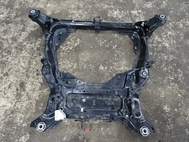 SUPPORT MOTEUR Discovery Sport (LC) (K7217E778BA), Campus Kronberg 7
61476  Kronberg im Taunus, DE, Land Rover, Utilisé, Jaguar Land Rover Deutschland GmbH