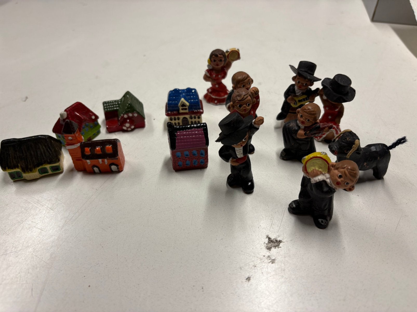 Partij Vintage : Spaanse Kleipoppetjes / Muzikant huisjes, Ophalen of Verzenden, Zo goed als nieuw