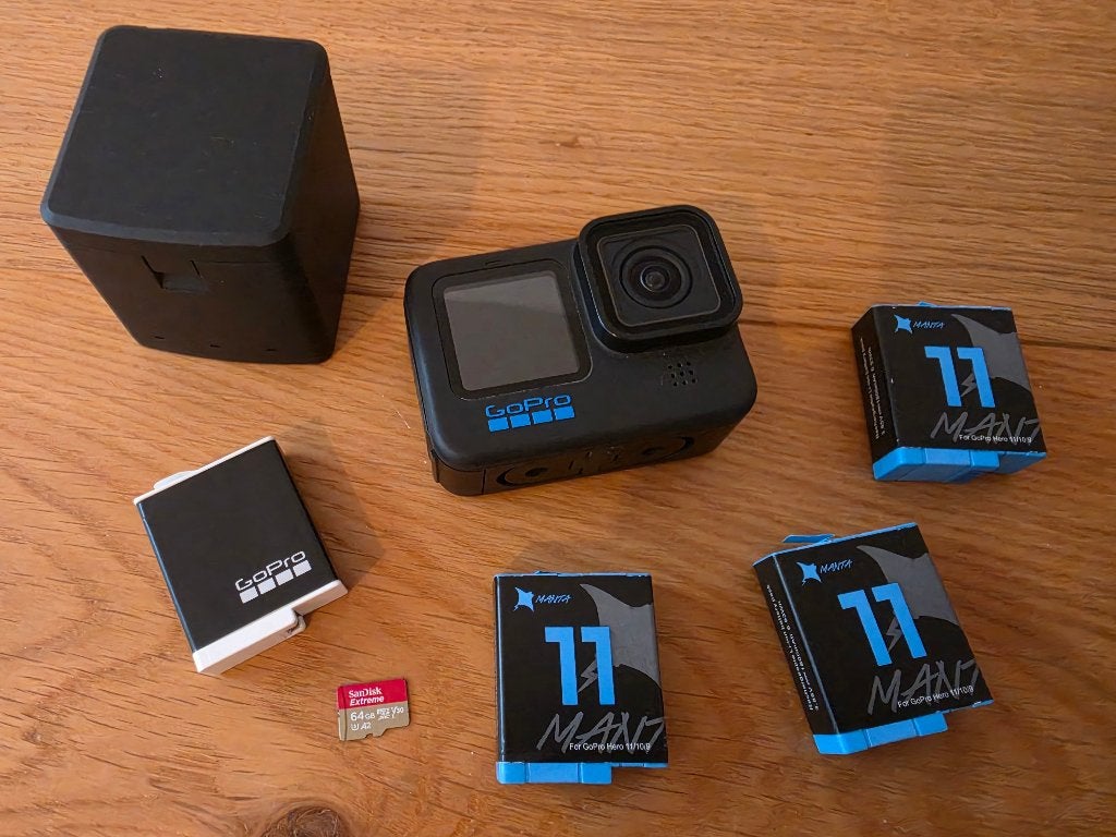 GoPro HERO11 Black — Zeer goede staat + accessoires, Audio, Tv en Foto, Verzenden, Gebruikt, GoPro