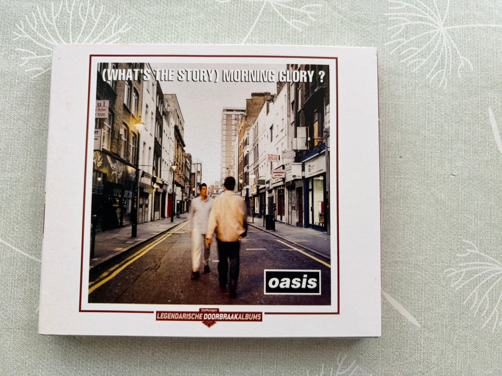 CD Oasis - (What's The Story) Morning Glory?, CD & DVD, CD | Rock, Pop rock, Enlèvement ou Envoi, Comme neuf, Réédition