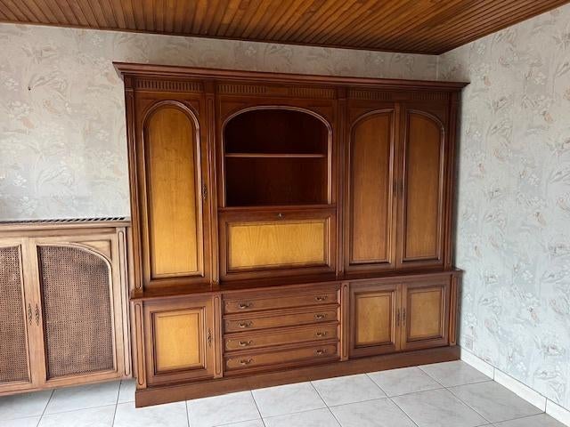 wandkast in kerselaar GRATIS, Antiek en Kunst, Ophalen
