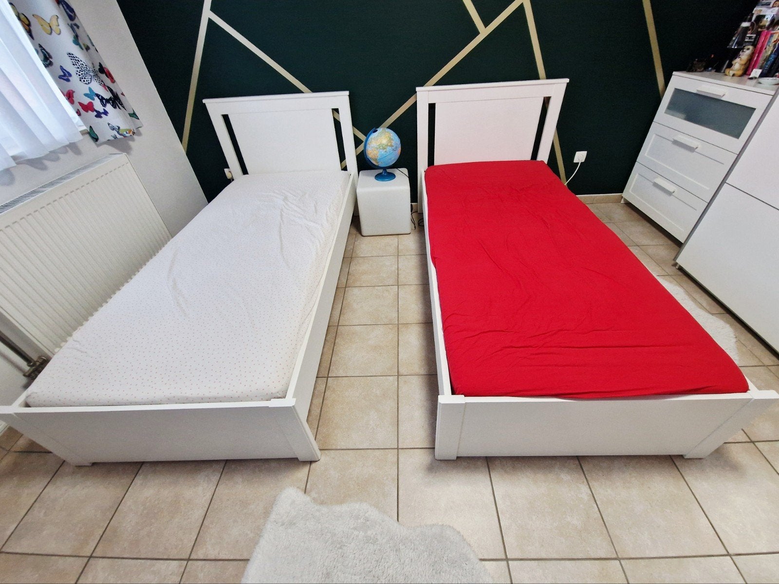 Ikea bedden 90x200 met matras, vrij vanaf 27/06, Huis en Inrichting, Slaapkamer | Bedden, Ophalen
