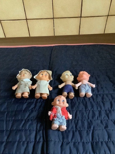 5 stuks kleine popjes 8,5 cm soepele hoofdjes, Verzamelen, Poppen, Ophalen of Verzenden, Gebruikt, Pop