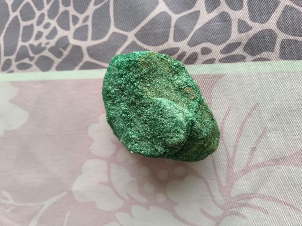 Ruw stuk Fuchsiet (mineraal), Ophalen of Verzenden, Mineraal