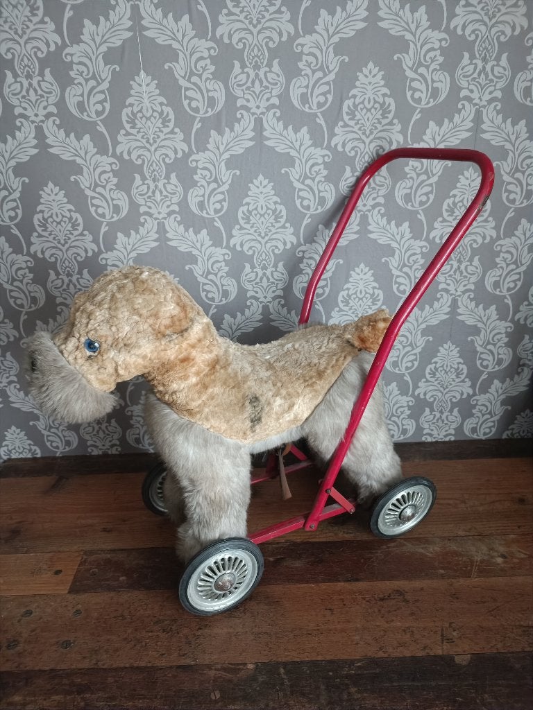Kinder Loopwagen / Zeehond/ Jaren 60/70 / Oud Speelgoed, Envoi