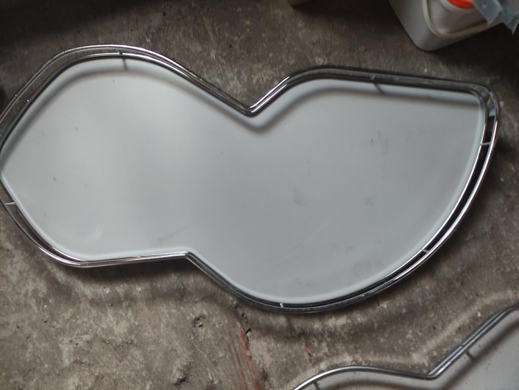 Kast carrousel, Ophalen