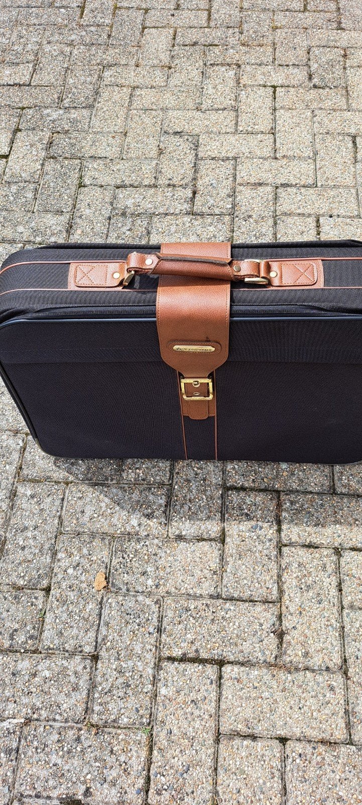 2 sacs Samsonite, Roulettes, Plastique dur, Enlèvement, Utilisé