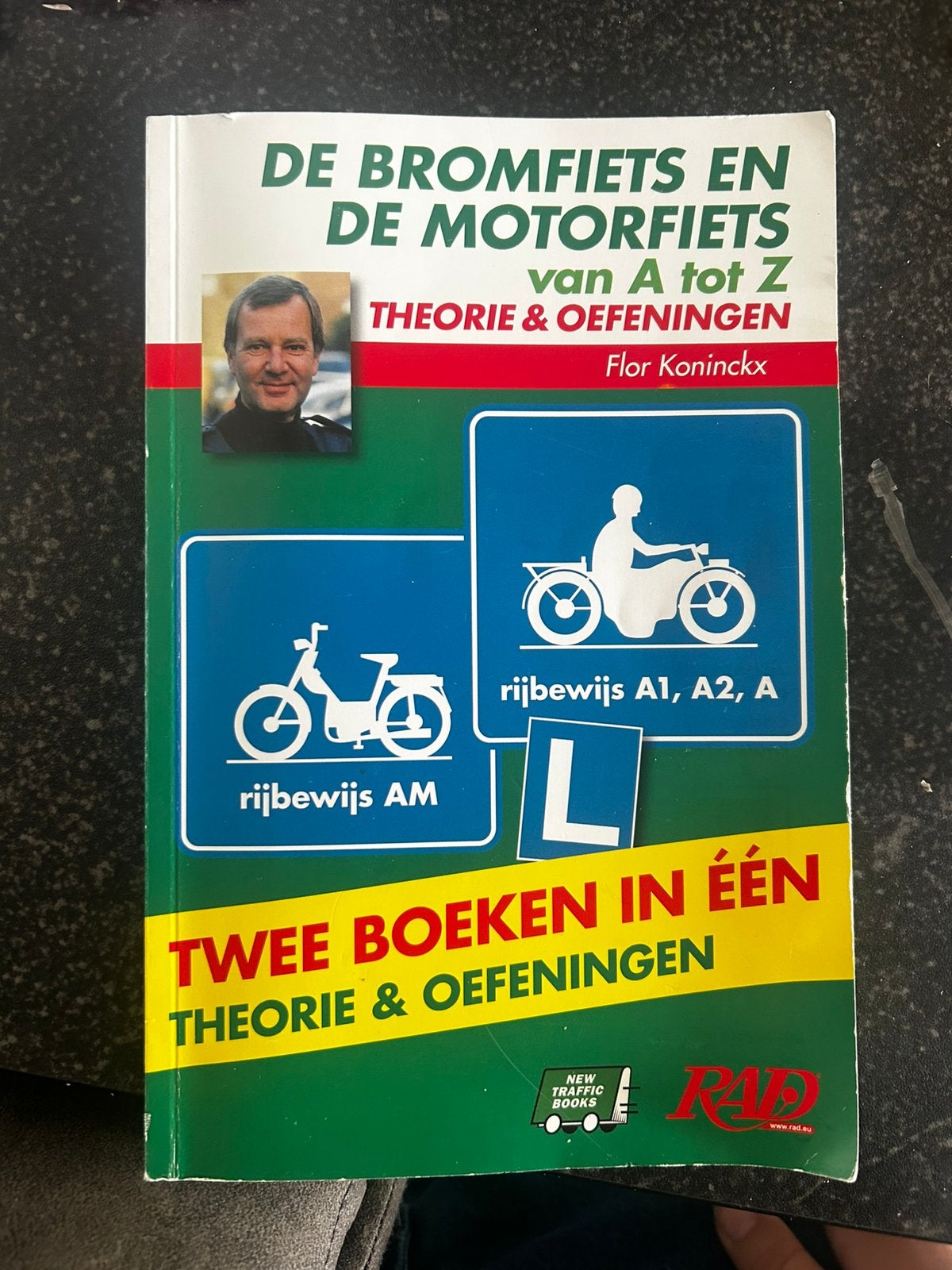 De bromfiets en de motorfiets van A tot Z, Boeken, Ophalen of Verzenden, Gelezen